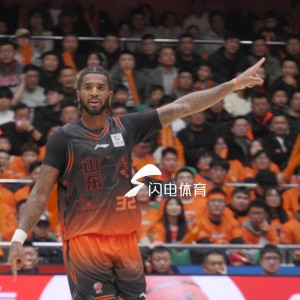 kaiyun sports-赢下齐鲁德比！山东高速男篮85-76力克青岛，取得两连胜