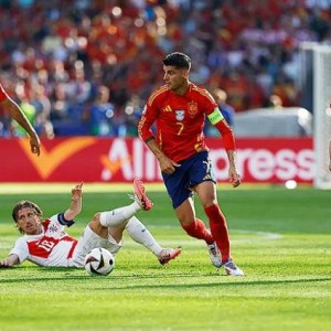 开云在线-梁宏业：西班牙队可比肩德国队？反正今天可以